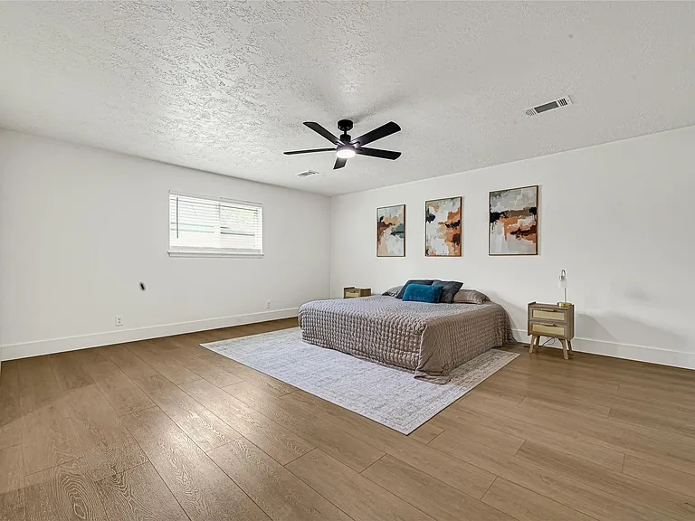 723 Loire Ln — Photo 9