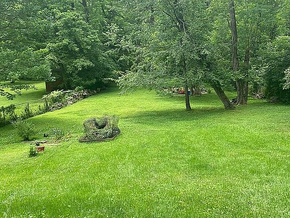 2nd image of 5652 Shady Hollow Ln