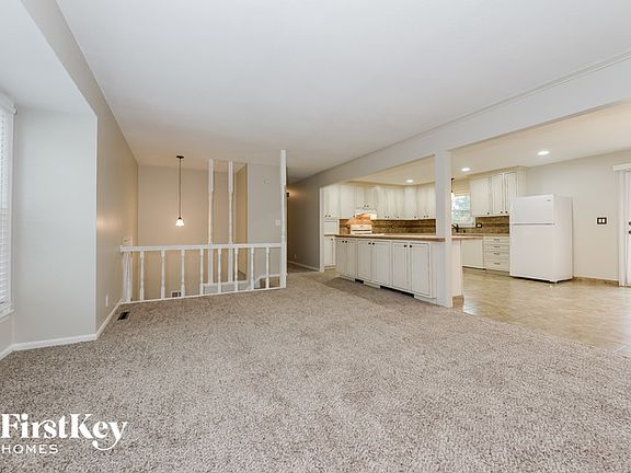 5th image of 3810 NE Woods Ct
