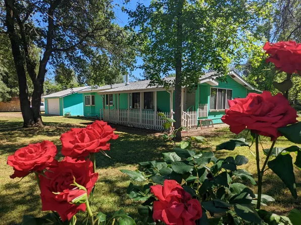 6387 Connie Ln, Anderson, CA 96007