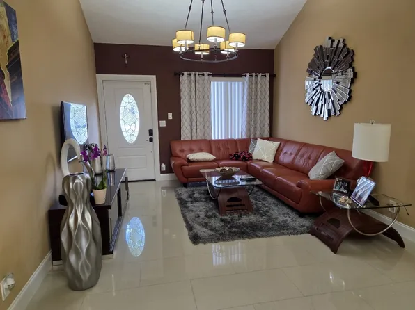 3528 NW 111th Ave, Sunrise, FL 33351