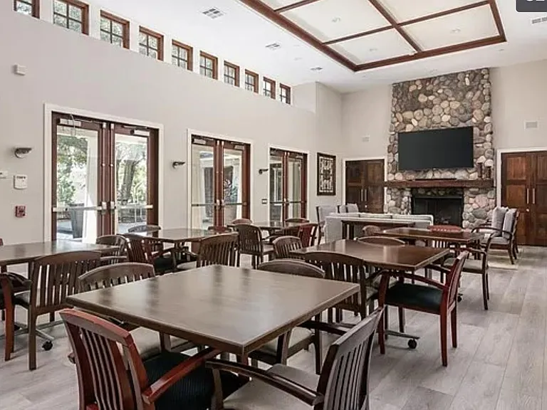 Free access to Clubhouse