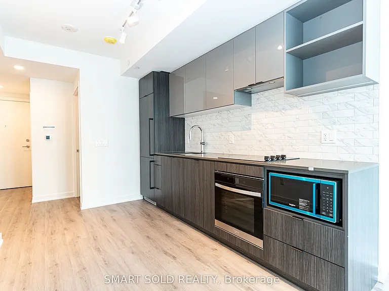 252 Church St #5609 — Photo 9