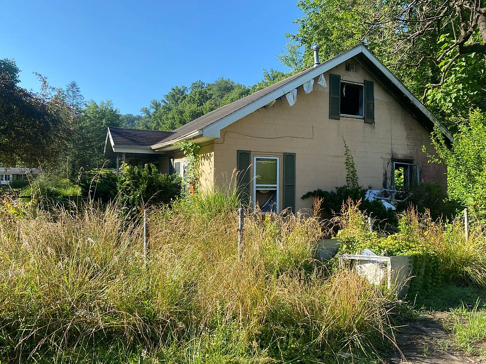 1st image of 2033 McCubbin Dr