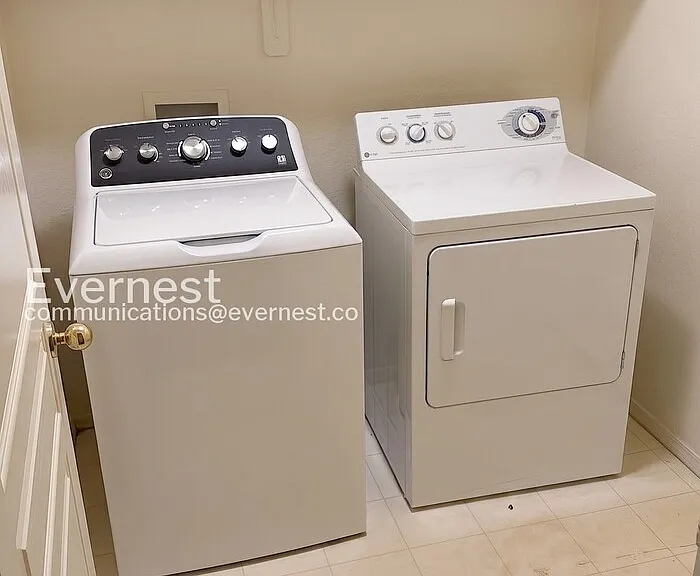 2542 W Sunstar Pl — Photo 18