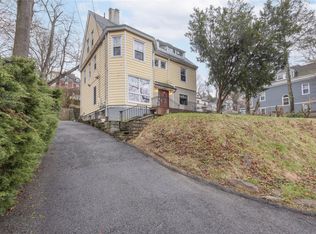 9 Aqueduct Pl, Yonkers, NY 10701