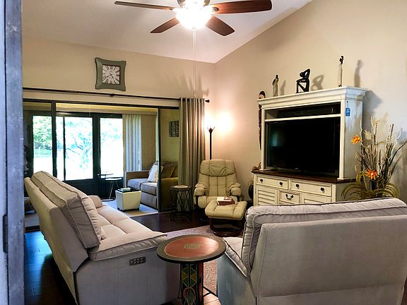 5th image of 2767 SW Willowood Cir