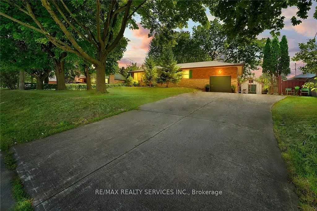 3 bed, $1,700 — Photo 1