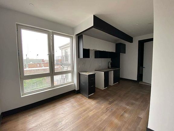 3rd image of 292 Union Ave #701