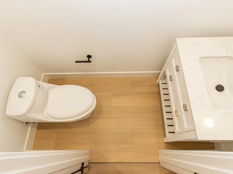 664 N Union St #3 — Photo 7