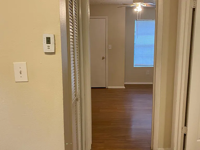 216 Afton Sq #208 — Photo 2