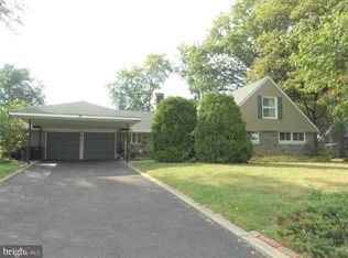 21 Fullturn Rd, Levittown, PA 19056