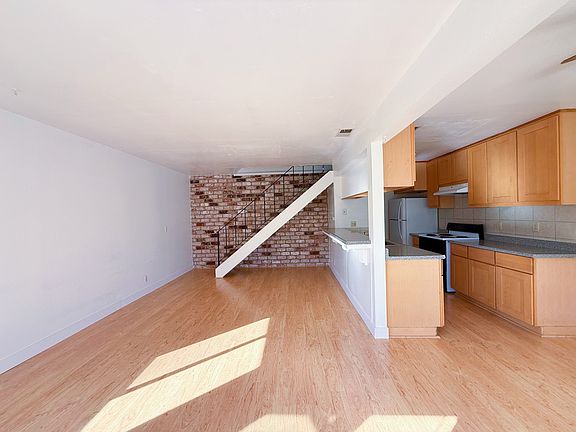4th image of 23 Inyo Cir