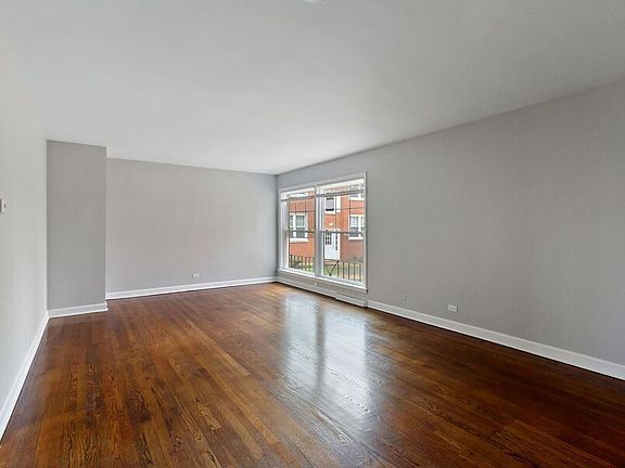 5th image of 11037 S Artesian Ave #1E
