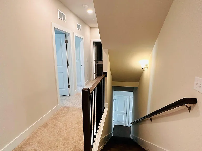 1247 Winterhaven Dr #1247 — Photo 11