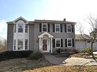 102 Devonshire Dr, Lansdale, PA 19446