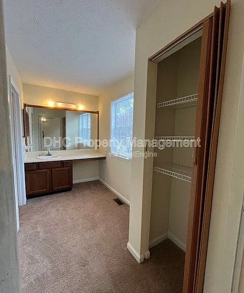 1183 Red Oak Cv — Photo 17