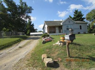 1148 Selsam St, Zanesville, OH 43701