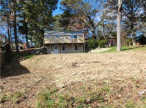 4th image of 237 Lake Dr