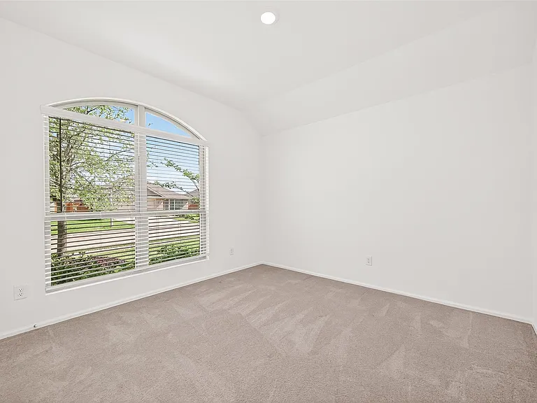 22215 Scarlino Dr — Photo 19