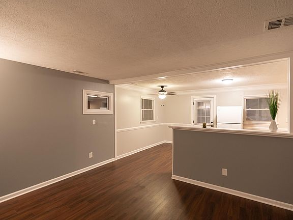 2nd image of 6110 Toebbe Ln