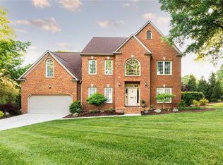 4651 Jamesford Dr, Jamestown, NC 27282