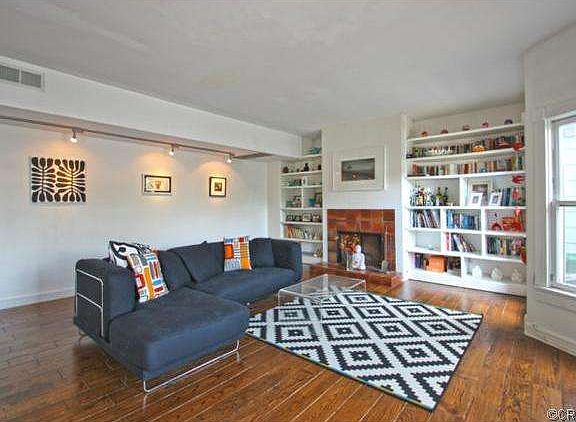 4th image of 2622 2nd St APT 1