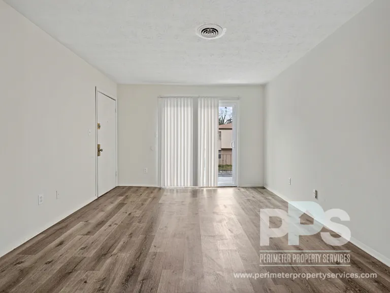 737 Boggs Rd SW #1B — Photo 5