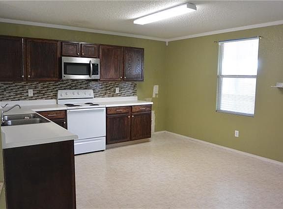 3rd image of 2600 Misty Harbor Dr