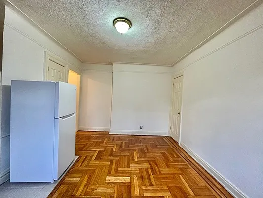 Rented by Keller Williams NYC | media 17