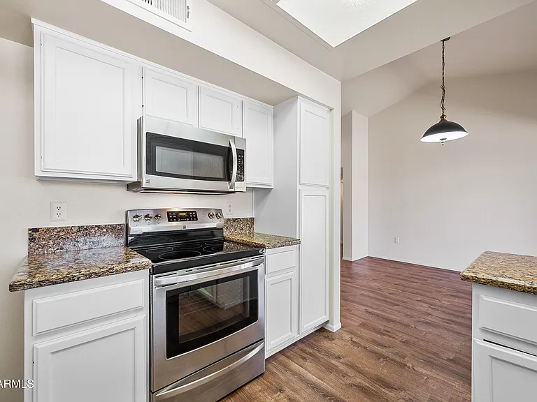 14802 W Greystone Dr — Photo 8