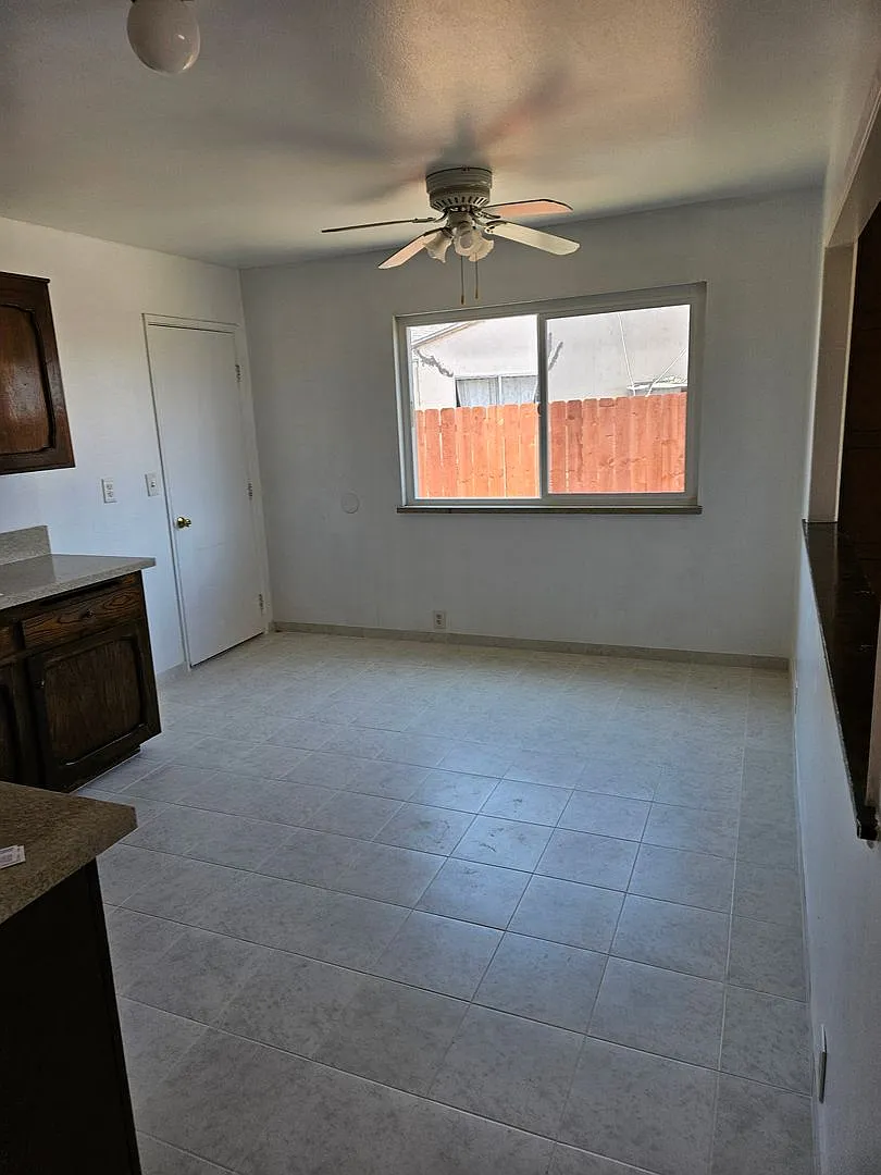 3 Bed 2 Bath House — Photo 4
