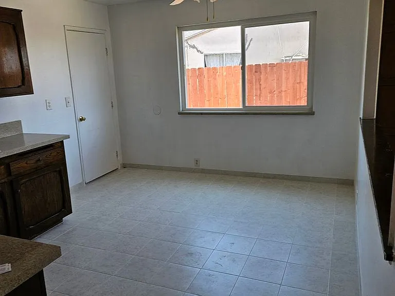745 Rene Ct — Photo 4