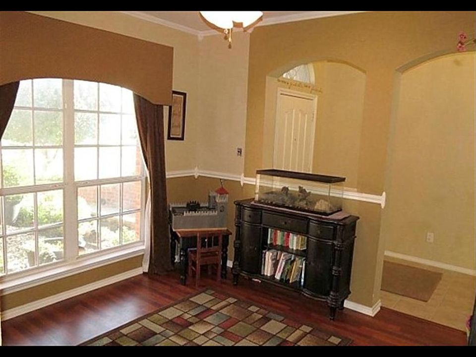 2nd image of 3737 Brandywine Ln