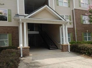 8303 Fairington Ridge Cir, Lithonia, GA 30038