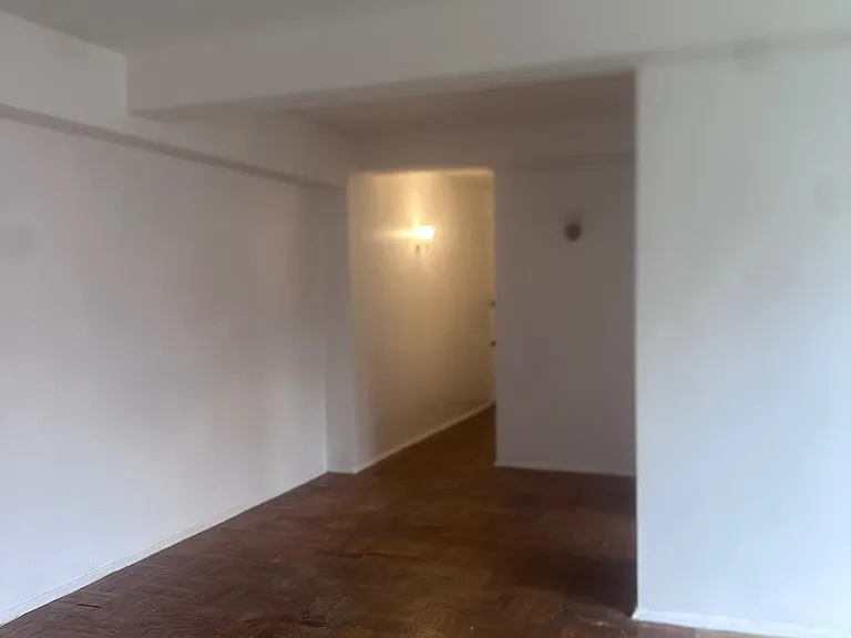 1641 Metropolitan Ave #5C — Photo 2
