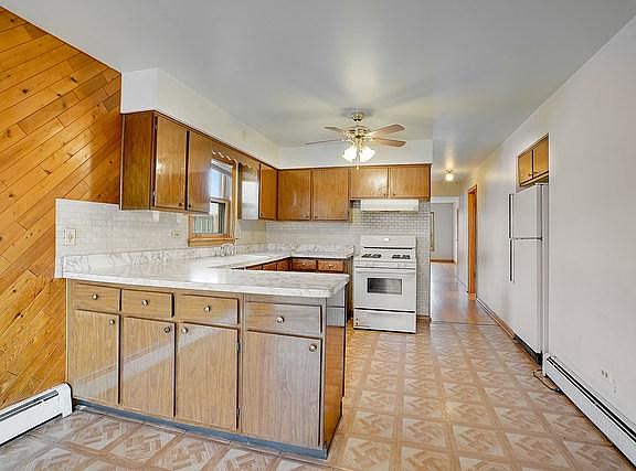 4th image of 11216 Moraine Dr