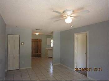4th image of 2729 Hiawatha Ave