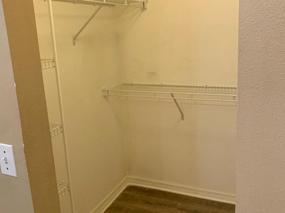 5th image of 4086 Four Lakes Dr