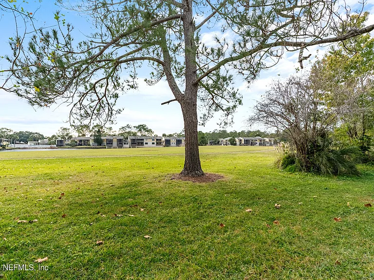 7602 Las Palmas Way #181 — Photo 34