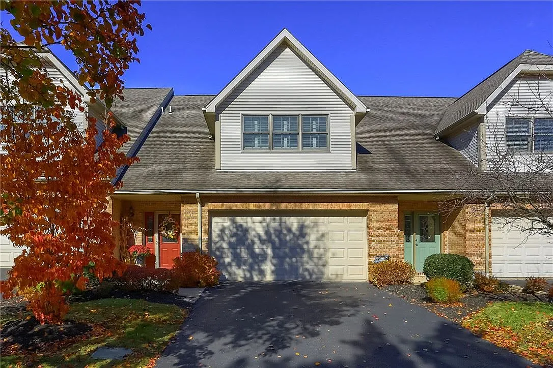 107 Woodcrest Dr photo 1