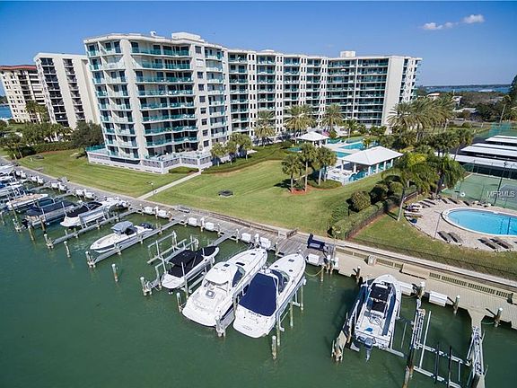 3rd image of 670 Island Way APT 306
