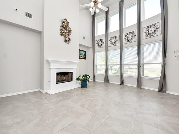 4th image of 1106 River Delta Ln