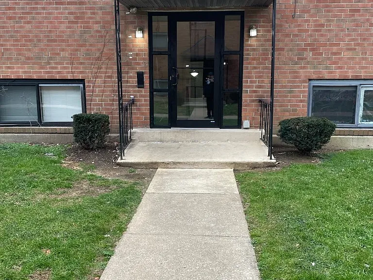 Marple Apartments — Photo 1