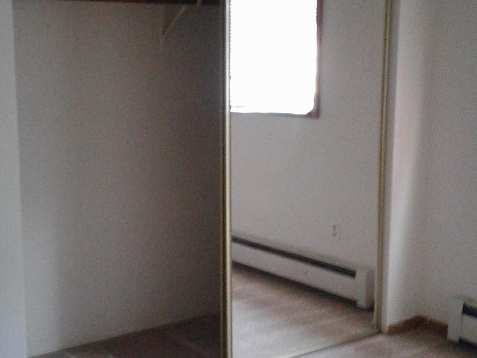 1st image of 1428 25th Ave