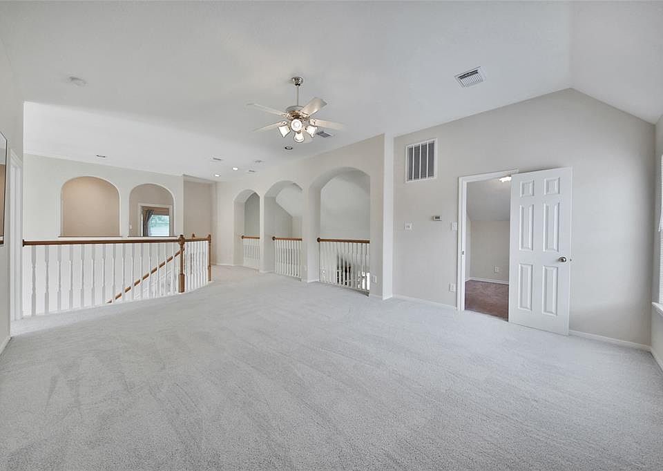 2nd image of 13426 Castlecombe Dr