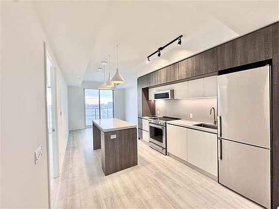 3rd image of 185 Millway Ave #W3006