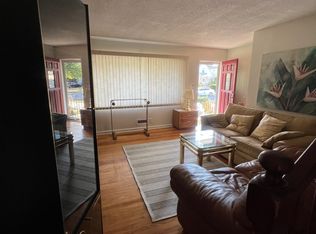 (Undisclosed Address), New Hyde Park, NY 11040