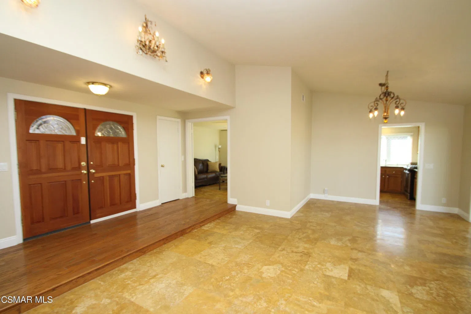 3 bed, 1559 sqft, $4,000 — Photo 2