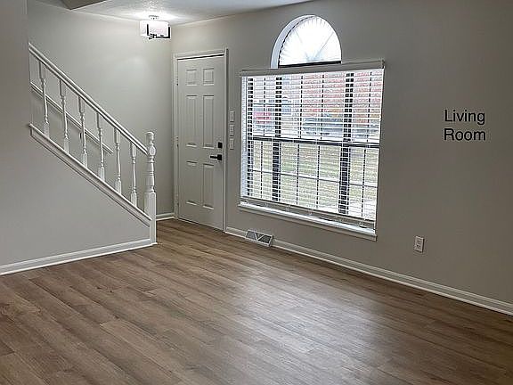 5th image of 1162 Hampton Ln